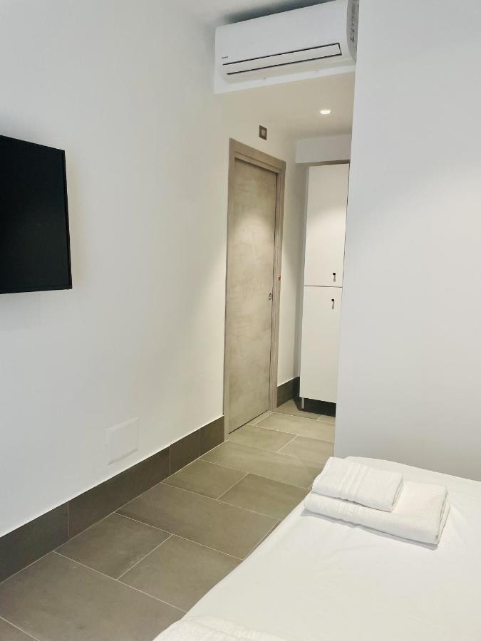 Smart Rooms Napoli Eksteriør bilde